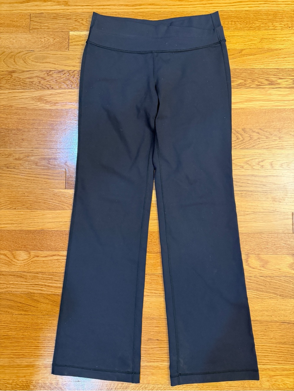 Lululemon 31.5" Inseam Straight/Wide Leg Pants in Black - Size 8